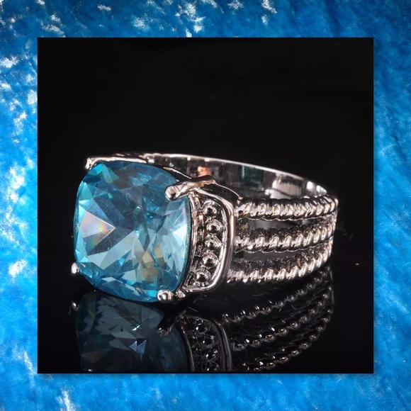 JUST IN🆕 Deep Blue Zircon White GF Ring - Picture 4 of 6